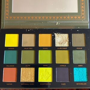 Ace Beaute tropical vibes palette